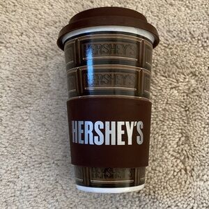 EUC Hershey's Chocolate Tall Travel Ceramic Mug/Cup w/silicone Lid and hand grip
